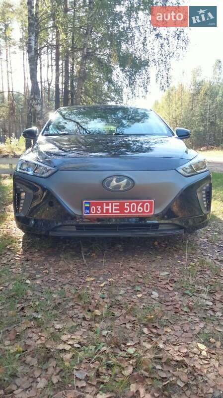 Хэтчбек Hyundai Ioniq 2019 в Маневичах