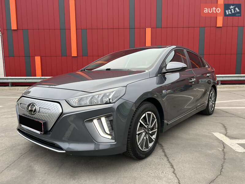 Лифтбек Hyundai Ioniq 2019 в Киеве фото 4 Лифтбек Hyundai Ioniq 2019 в Киеве