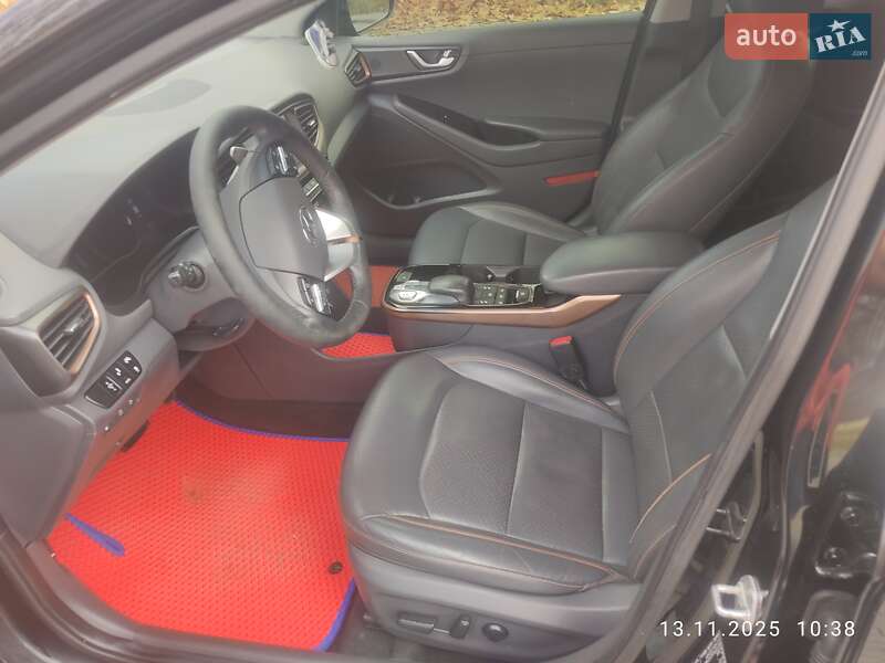 Хэтчбек Hyundai Ioniq 2016 в Львове