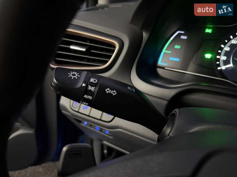 Хэтчбек Hyundai Ioniq 2018 в Киеве