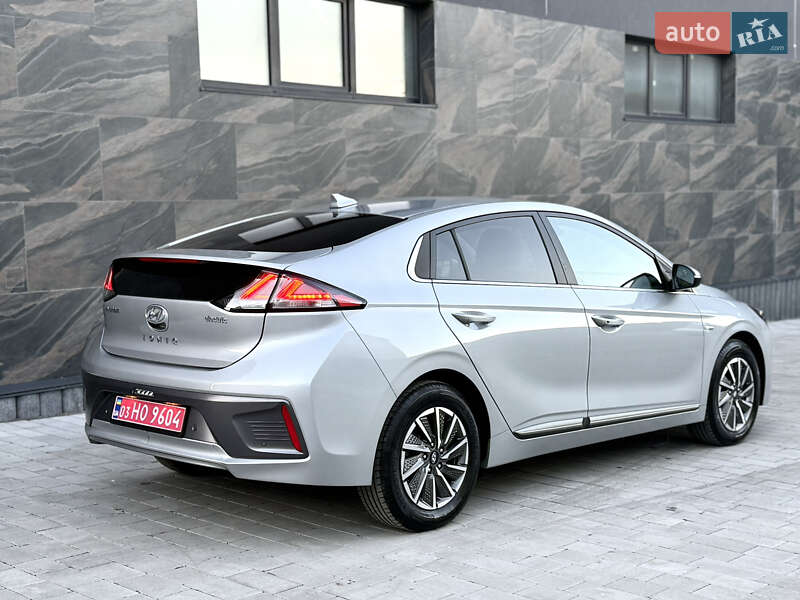 Лифтбек Hyundai Ioniq 2020 в Тернополе фото 11 Лифтбек Hyundai Ioniq 2020 в Тернополе