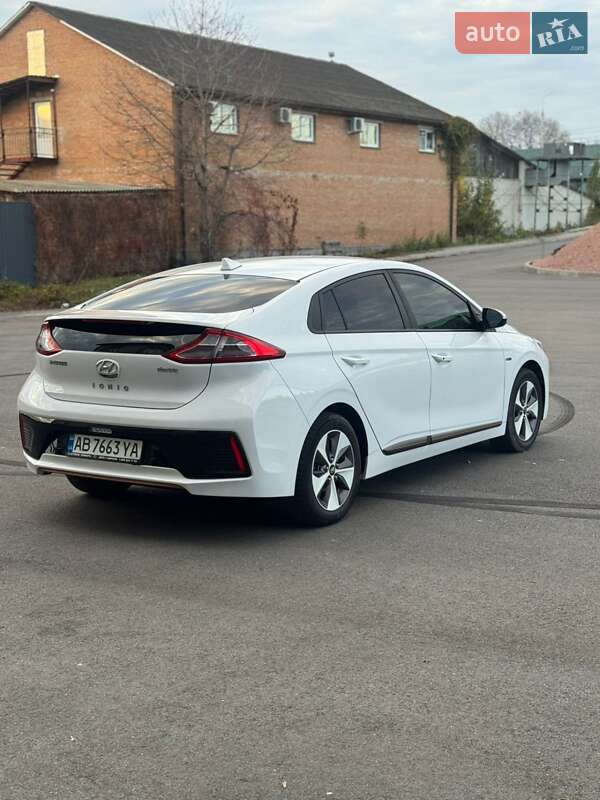Хетчбек Hyundai Ioniq 2018 в Вінниці