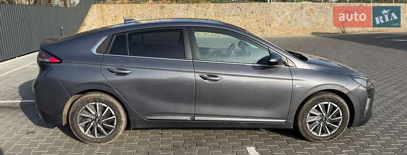 Лифтбек Hyundai Ioniq 2020 в Виннице фото 4 Лифтбек Hyundai Ioniq 2020 в Виннице