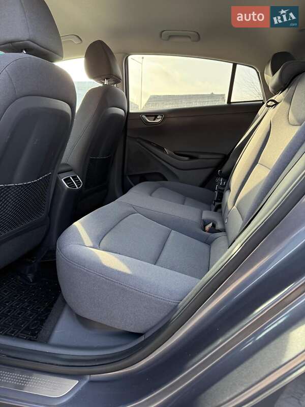 Лифтбек Hyundai Ioniq 2020 в Виннице фото 22 Лифтбек Hyundai Ioniq 2020 в Виннице