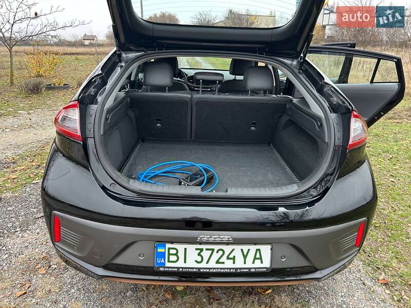 Хэтчбек Hyundai Ioniq 2019 в Полтаве