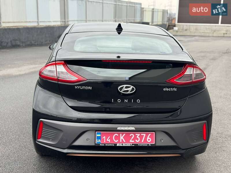 Хетчбек Hyundai Ioniq 2017 в Вінниці фото 3 Хетчбек Hyundai Ioniq 2017 в Вінниці