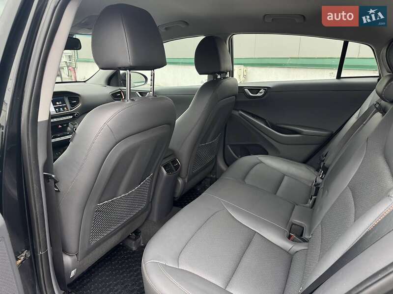 Хетчбек Hyundai Ioniq 2017 в Вінниці фото 12 Хетчбек Hyundai Ioniq 2017 в Вінниці