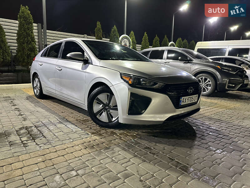 Хэтчбек Hyundai Ioniq 2017 в Харькове