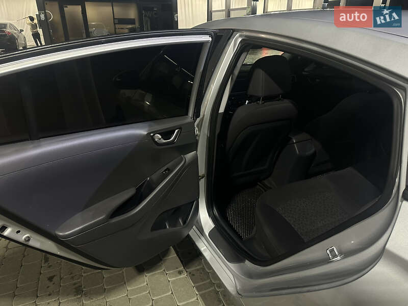 Хэтчбек Hyundai Ioniq 2017 в Харькове