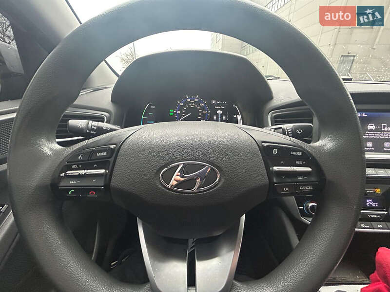 Хэтчбек Hyundai Ioniq 2017 в Харькове