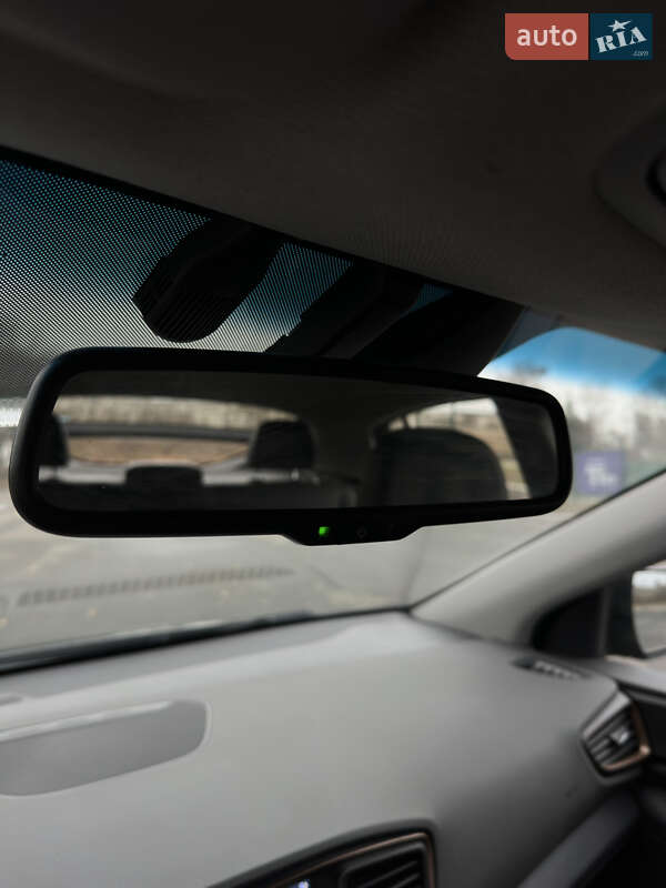 Хетчбек Hyundai Ioniq 2018 в Черкасах