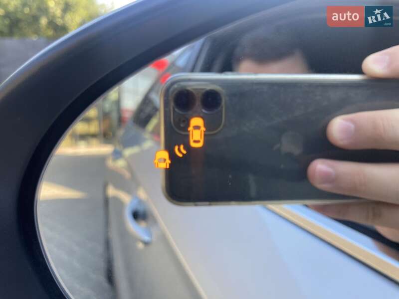 Хэтчбек Hyundai Ioniq 2017 в Ужгороде