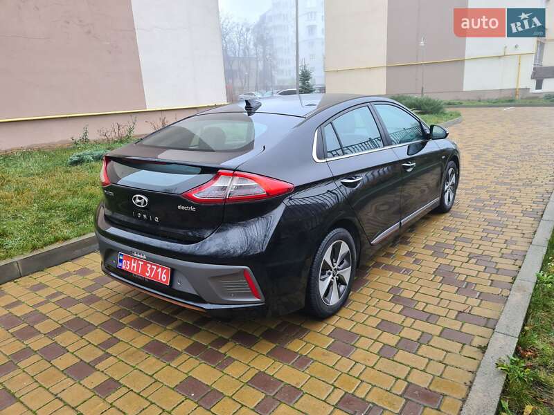 Лифтбек Hyundai Ioniq 2019 в Виннице