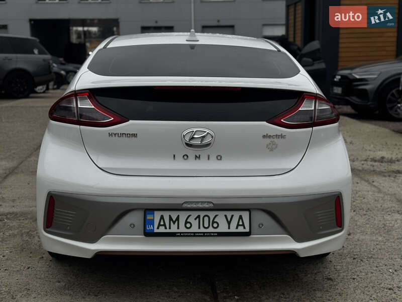 Хэтчбек Hyundai Ioniq 2017 в Житомире