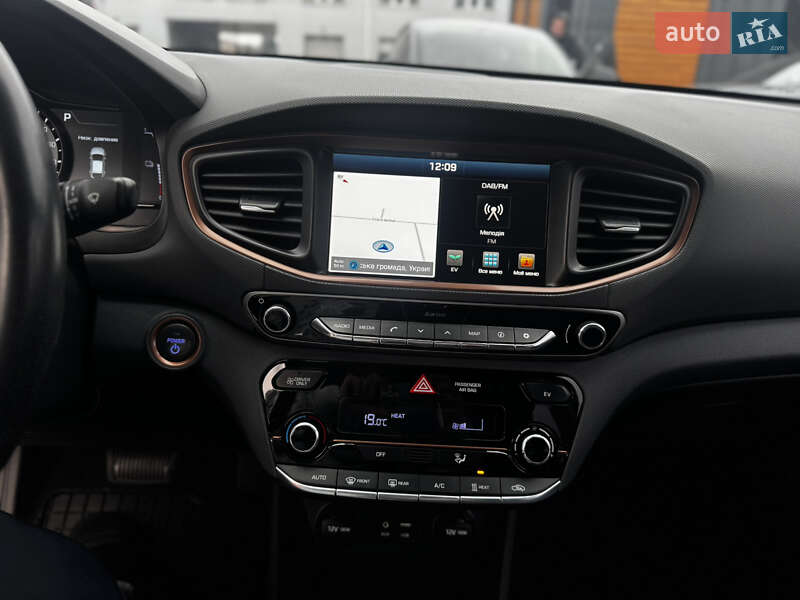 Хэтчбек Hyundai Ioniq 2017 в Житомире