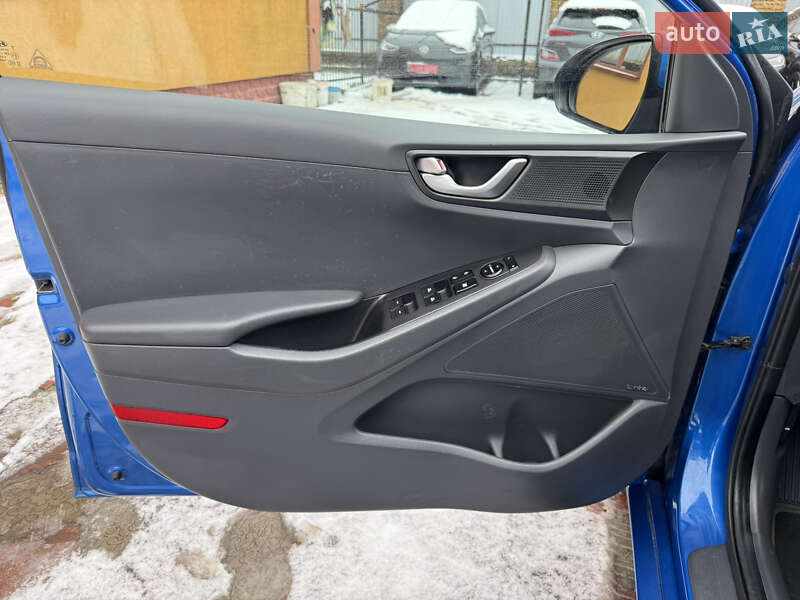 Хэтчбек Hyundai Ioniq 2017 в Ровно фото 12 Хэтчбек Hyundai Ioniq 2017 в Ровно