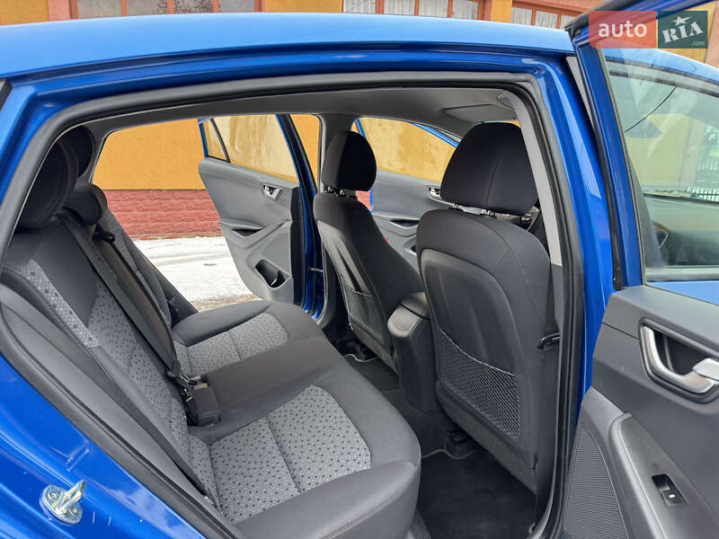 Хэтчбек Hyundai Ioniq 2017 в Ровно фото 18 Хэтчбек Hyundai Ioniq 2017 в Ровно