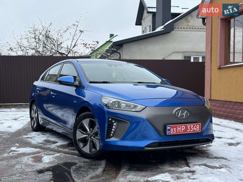 Хэтчбек Hyundai Ioniq 2017 в Ровно фото 44 Хэтчбек Hyundai Ioniq 2017 в Ровно
