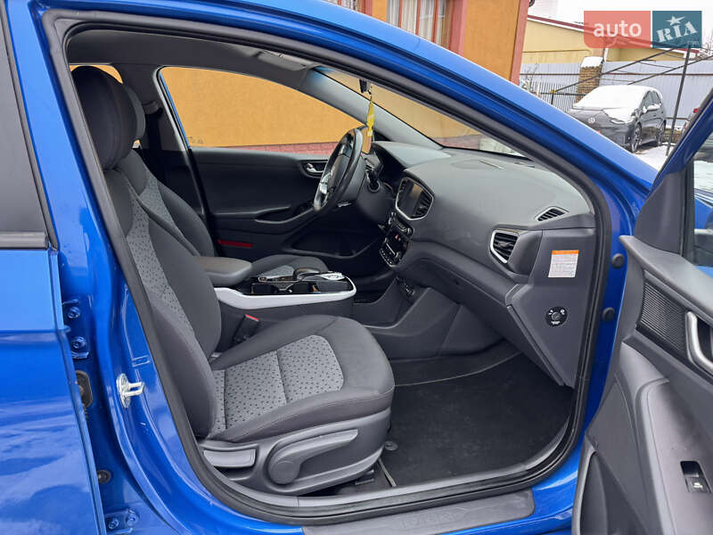 Хэтчбек Hyundai Ioniq 2017 в Ровно фото 54 Хэтчбек Hyundai Ioniq 2017 в Ровно