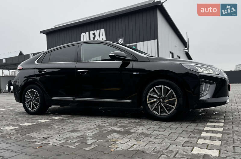 Лифтбек Hyundai Ioniq 2020 в Владимире