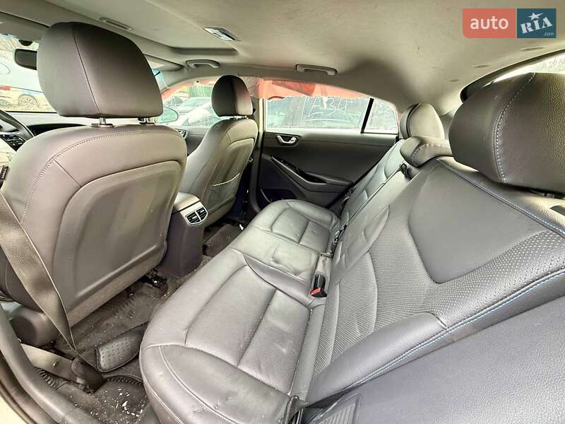 Хэтчбек Hyundai Ioniq 2018 в Киеве фото 21 Хэтчбек Hyundai Ioniq 2018 в Киеве