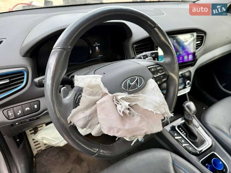 Хэтчбек Hyundai Ioniq 2018 в Киеве фото 25 Хэтчбек Hyundai Ioniq 2018 в Киеве