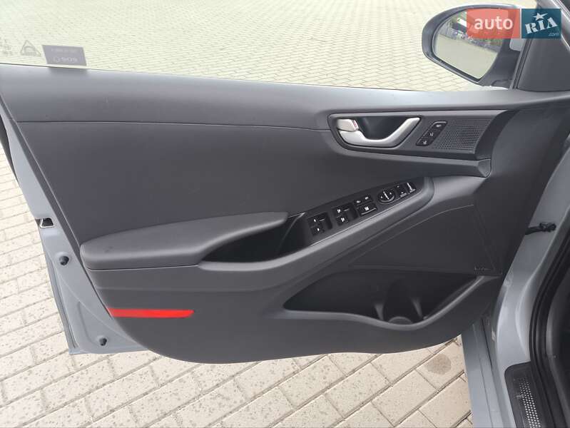 Хэтчбек Hyundai Ioniq 2017 в Ковеле