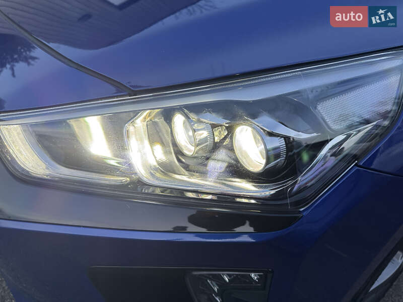 Хэтчбек Hyundai Ioniq 2018 в Тернополе