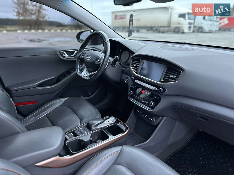 Хэтчбек Hyundai Ioniq 2018 в Бродах фото 13 Хэтчбек Hyundai Ioniq 2018 в Бродах