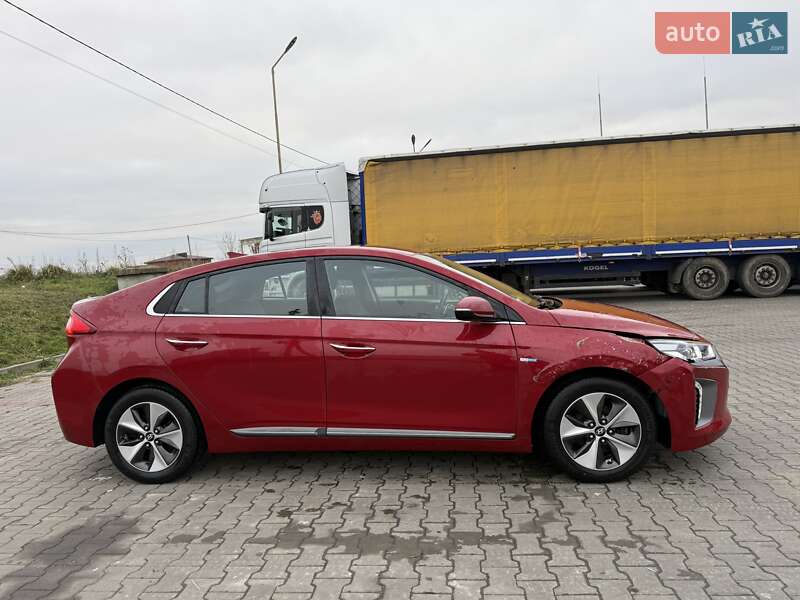 Лифтбек Hyundai Ioniq 2019 в Луцке