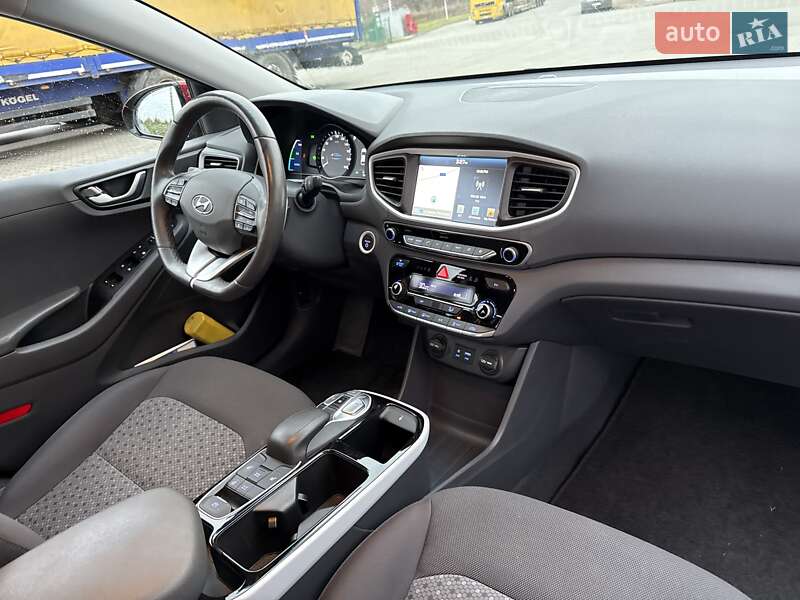 Лифтбек Hyundai Ioniq 2019 в Луцке