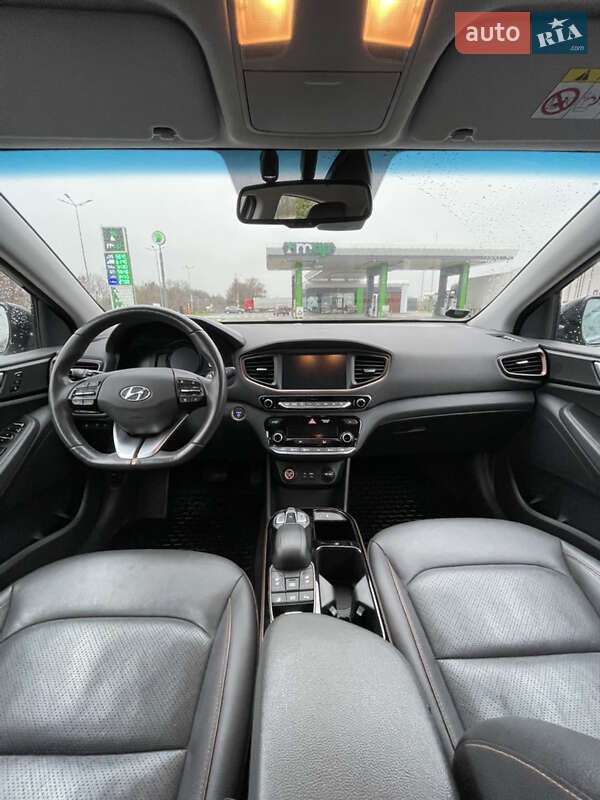 Хэтчбек Hyundai Ioniq 2017 в Луцке