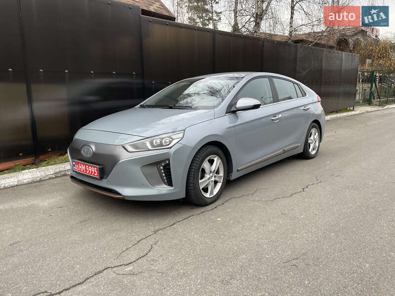 Хэтчбек Hyundai Ioniq 2017 в Жашкове
