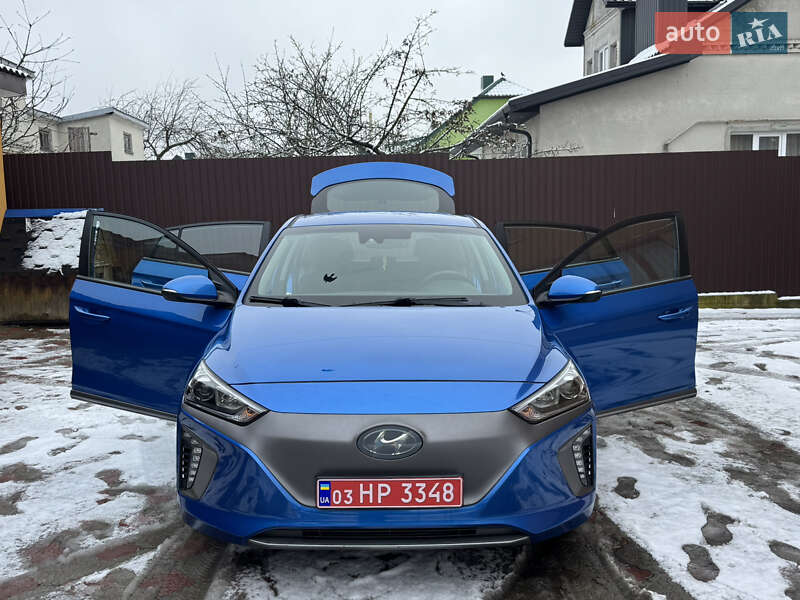 Хэтчбек Hyundai Ioniq 2017 в Ровно