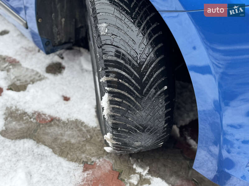 Хэтчбек Hyundai Ioniq 2017 в Ровно