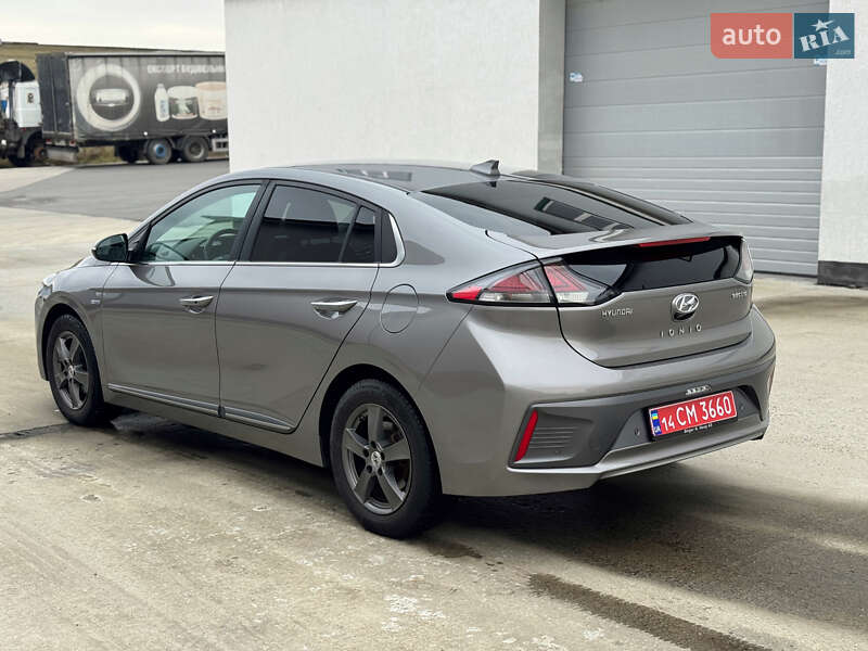 Лифтбек Hyundai Ioniq 2019 в Виннице
