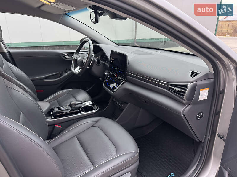 Лифтбек Hyundai Ioniq 2019 в Виннице