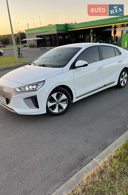 Хэтчбек Hyundai Ioniq 2016 в Киеве