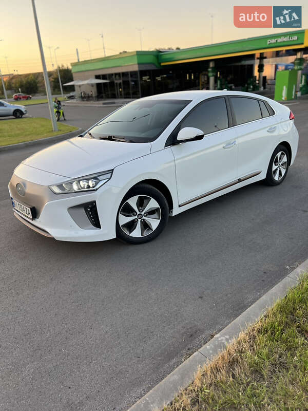 Hyundai Ioniq 2016 Hyundai Ioniq 2016