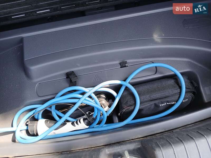 Хэтчбек Hyundai Ioniq 2017 в Ивано-Франковске