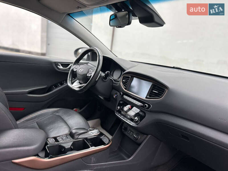Хэтчбек Hyundai Ioniq 2017 в Виннице фото 8 Хэтчбек Hyundai Ioniq 2017 в Виннице