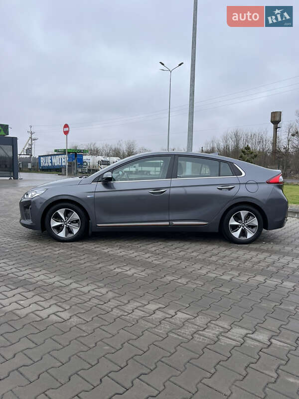 Хэтчбек Hyundai Ioniq 2018 в Луцке
