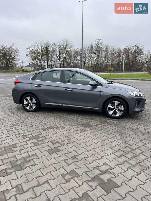 Хэтчбек Hyundai Ioniq 2018 в Луцке