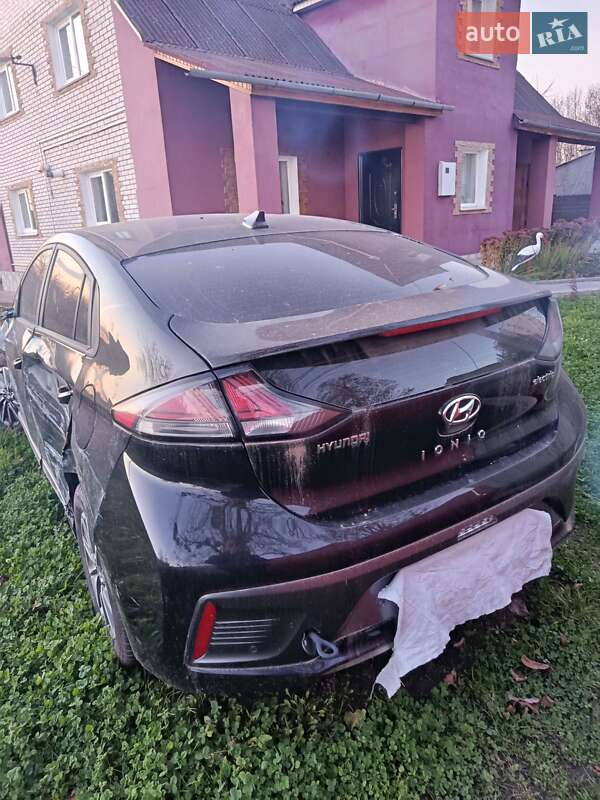 Лифтбек Hyundai Ioniq 2021 в Виннице