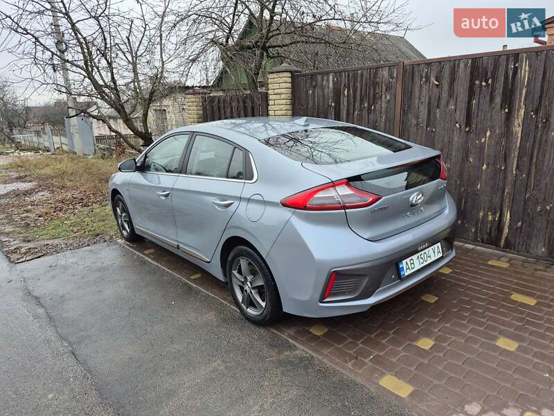 Хэтчбек Hyundai Ioniq 2017 в Виннице