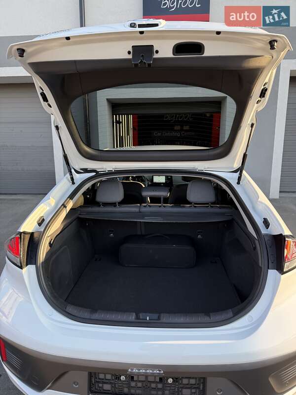 Лифтбек Hyundai Ioniq 2020 в Виннице