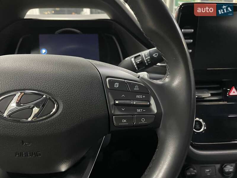 Лифтбек Hyundai Ioniq 2021 в Киеве фото 24 Лифтбек Hyundai Ioniq 2021 в Киеве