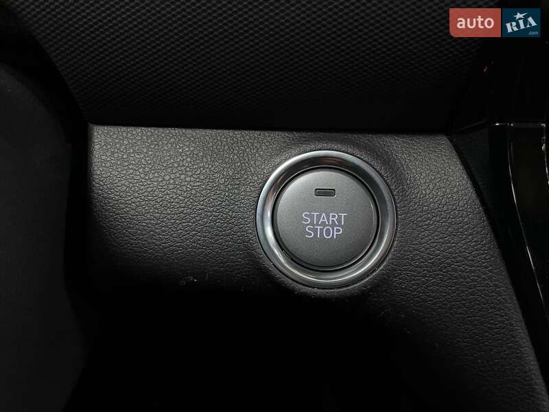 Лифтбек Hyundai Ioniq 2021 в Киеве фото 28 Лифтбек Hyundai Ioniq 2021 в Киеве