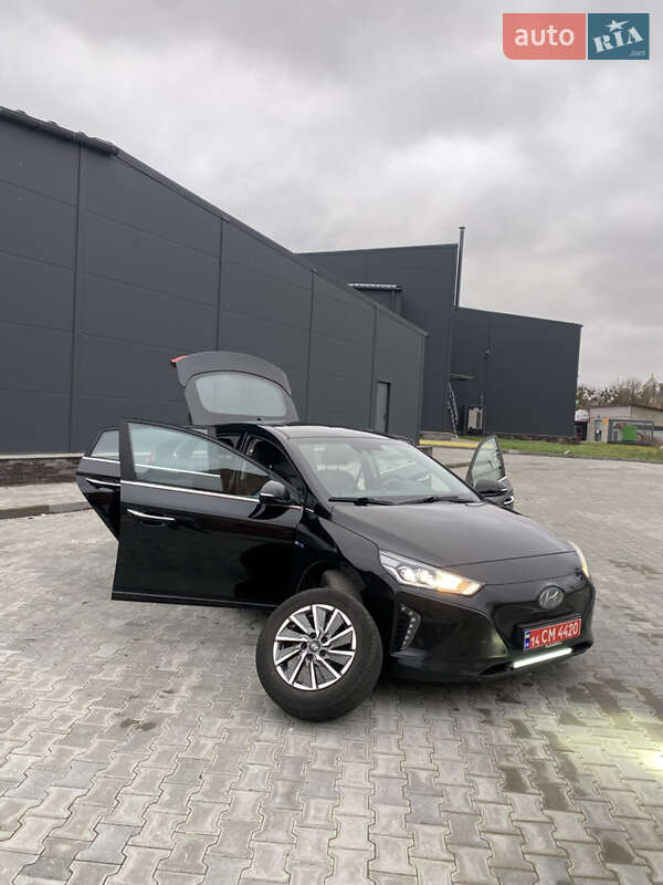 Хетчбек Hyundai Ioniq 2017 в Бережанах фото 4 Хетчбек Hyundai Ioniq 2017 в Бережанах