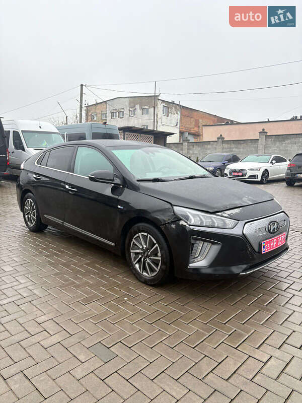 Лифтбек Hyundai Ioniq 2020 в Ровно фото 2 Лифтбек Hyundai Ioniq 2020 в Ровно